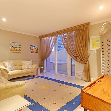 Bayview 30 By Hostagents Bloubergstrand Exterior foto