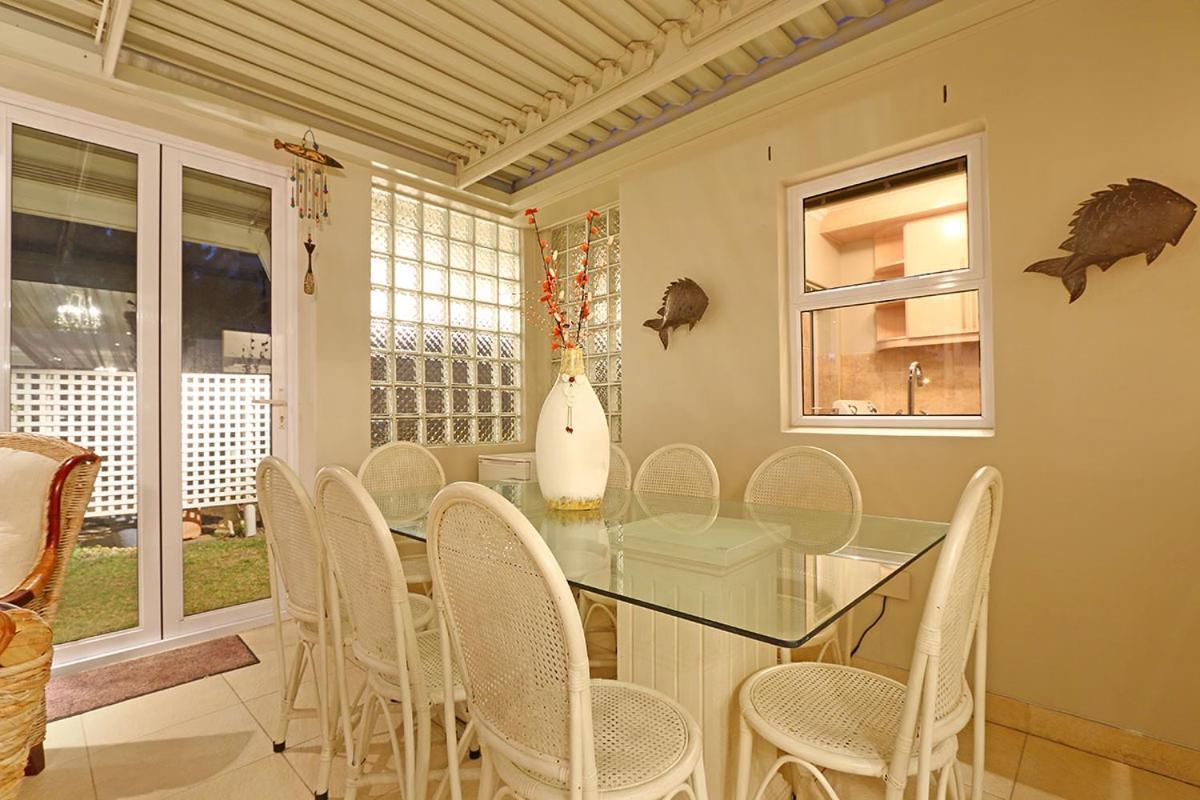 Bayview 30 By Hostagents Bloubergstrand Exterior foto