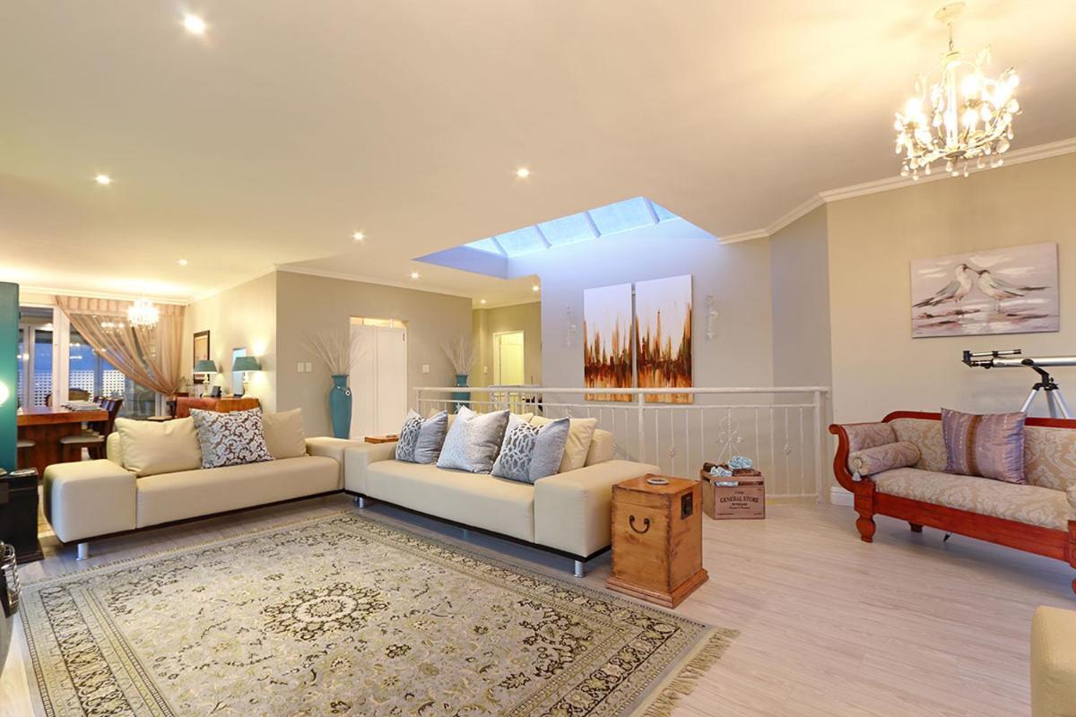 Bayview 30 By Hostagents Bloubergstrand Exterior foto